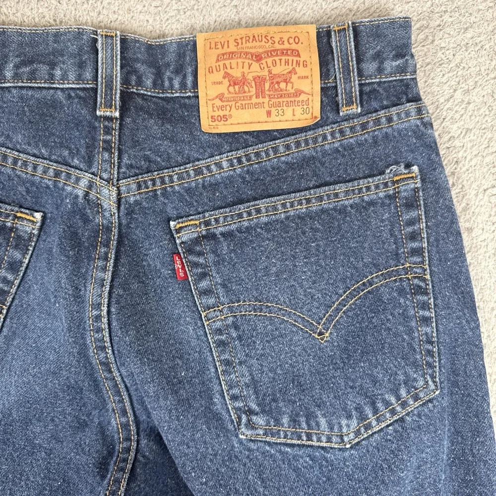 Vintage Levis 505 Jeans Medium Wash Men's 33X30 (32x27) Classic Fit USA Y2K 2002